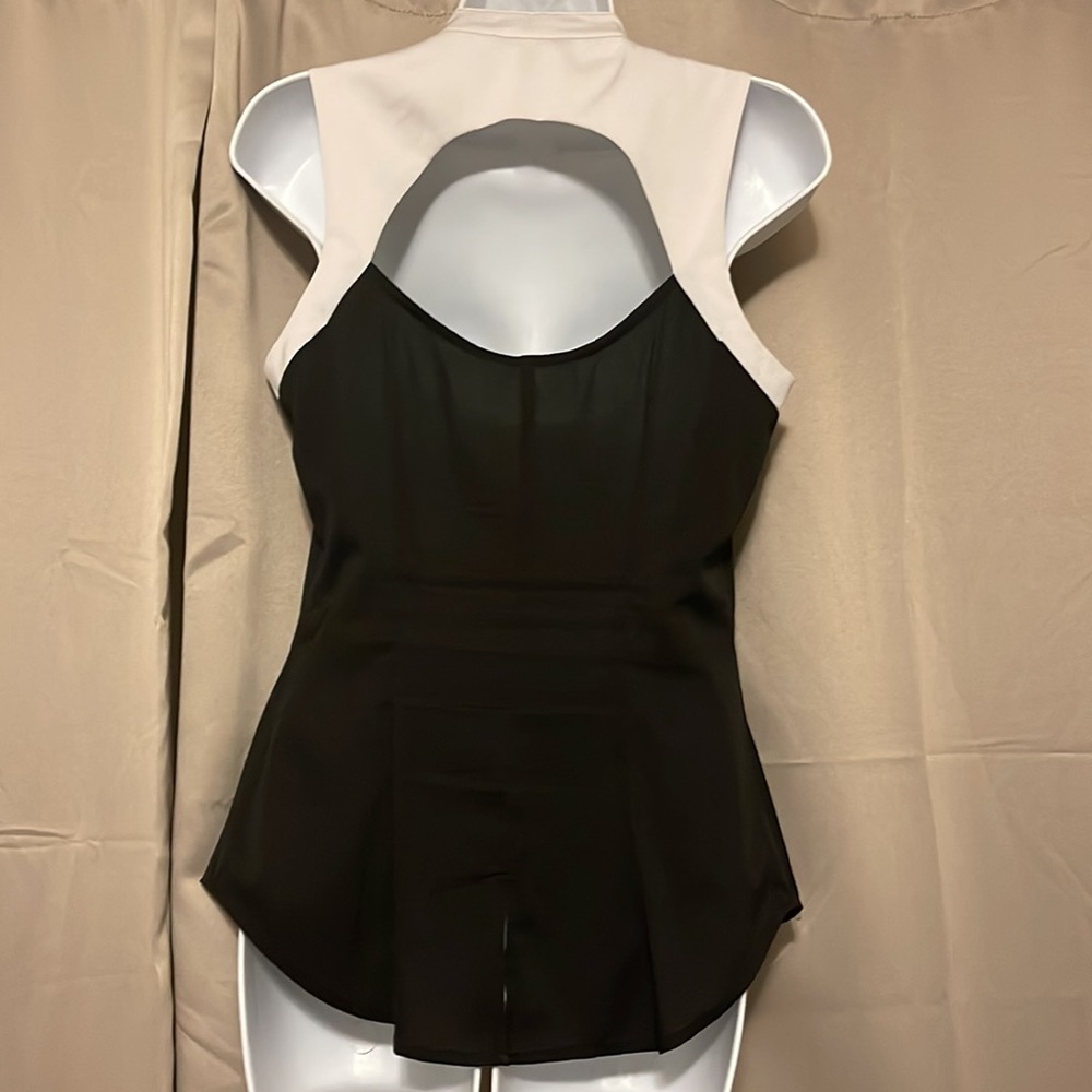 Blouse - Picture 2 of 3